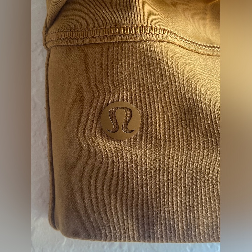 Lululemon Mesh Back Cropped Training Tank in Rich Caramel ~ Size 4 - Picture 6 of 9